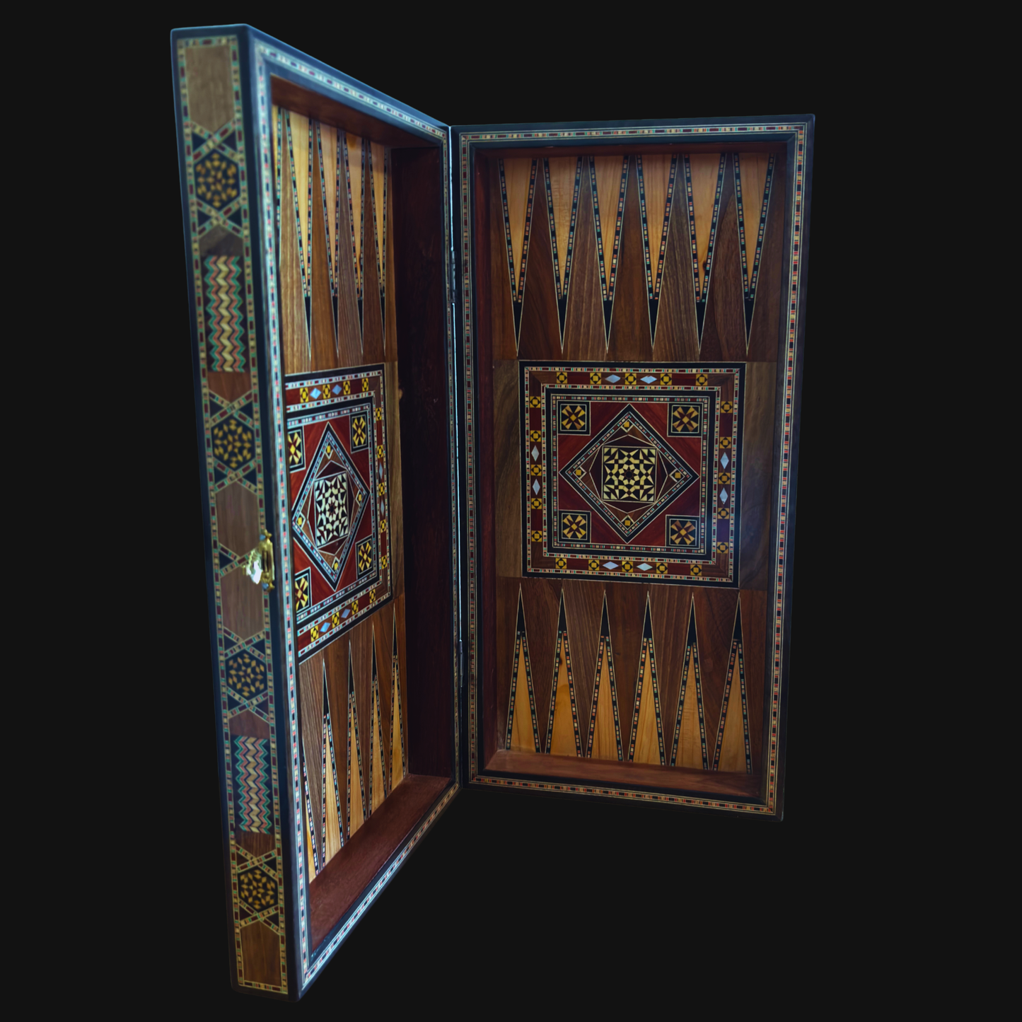 Handgemaakte Damascener Backgammon- & Schaaktafel door Gaby Al Dayeh – Meesterwerk met Parelmoerinleg