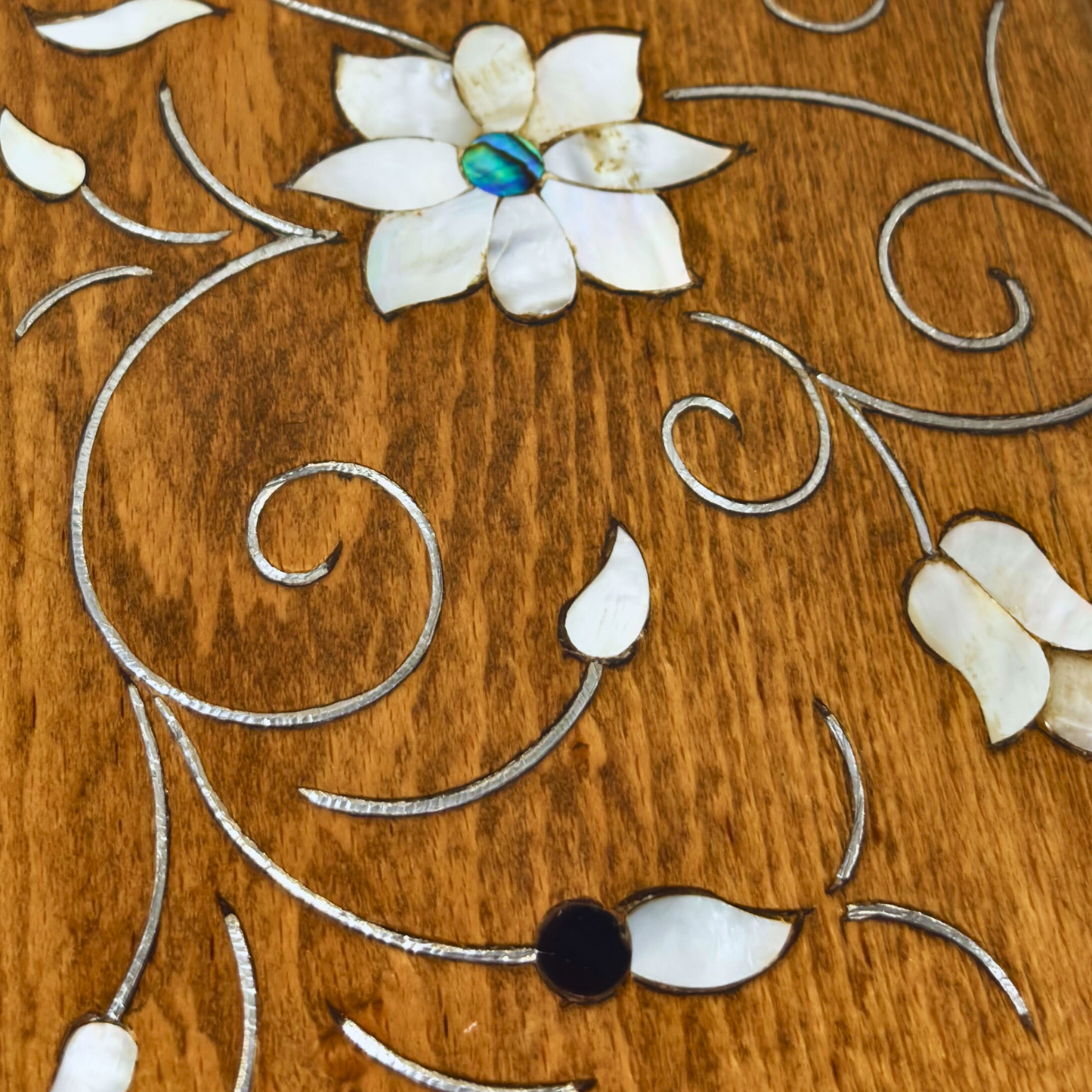 Handcrafted Damascene Luxury Box – Mother of Pearl & Velvet Elegance