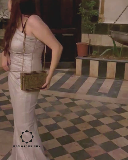 Bolsa Damasquina com Madrepérola – Elegância Oriental Feita à Mão